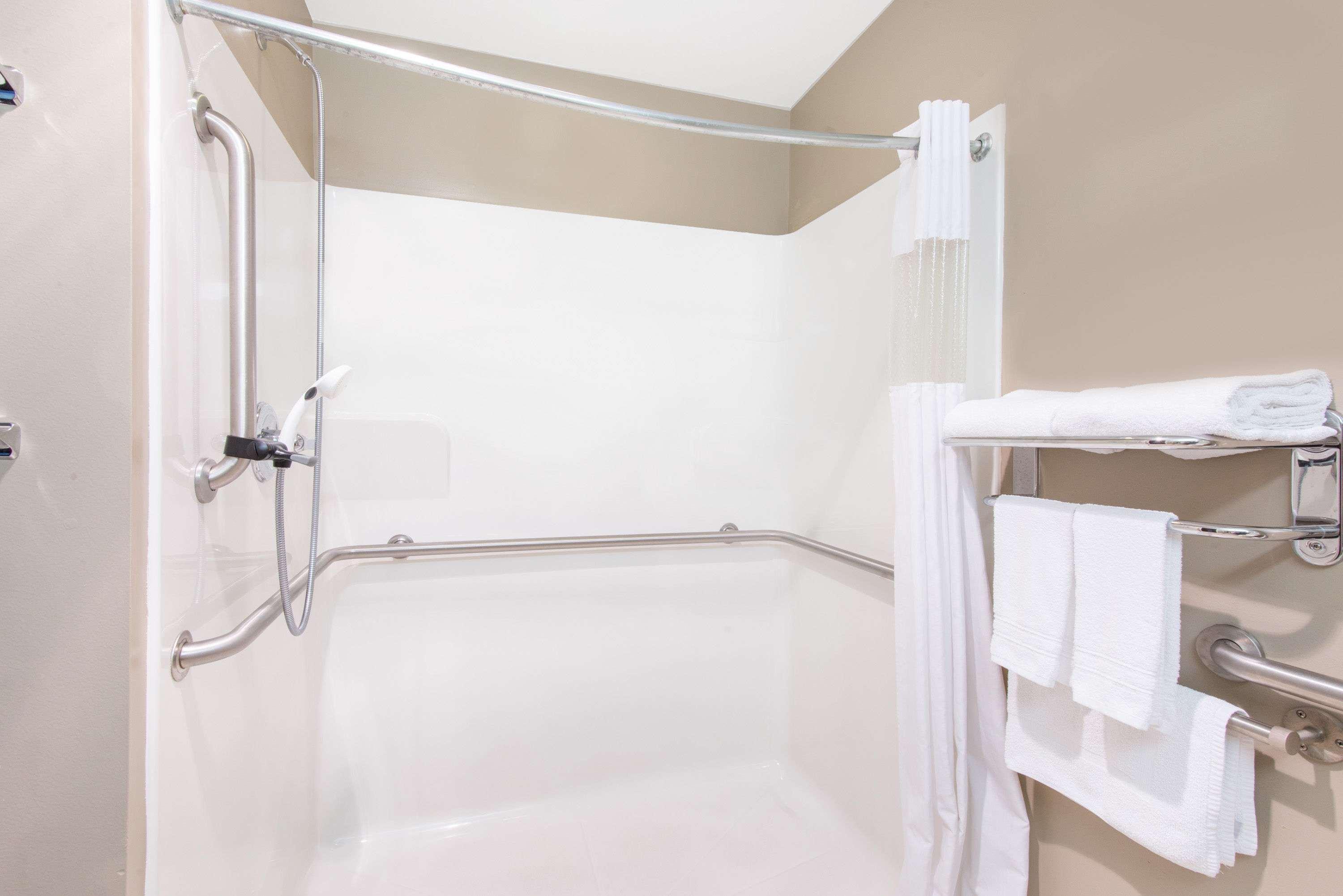 Microtel Inn & Suites By Wyndham Hazelton/Bruceton Mills Eksteriør bilde