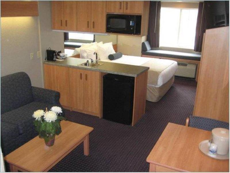 Microtel Inn & Suites By Wyndham Hazelton/Bruceton Mills Eksteriør bilde